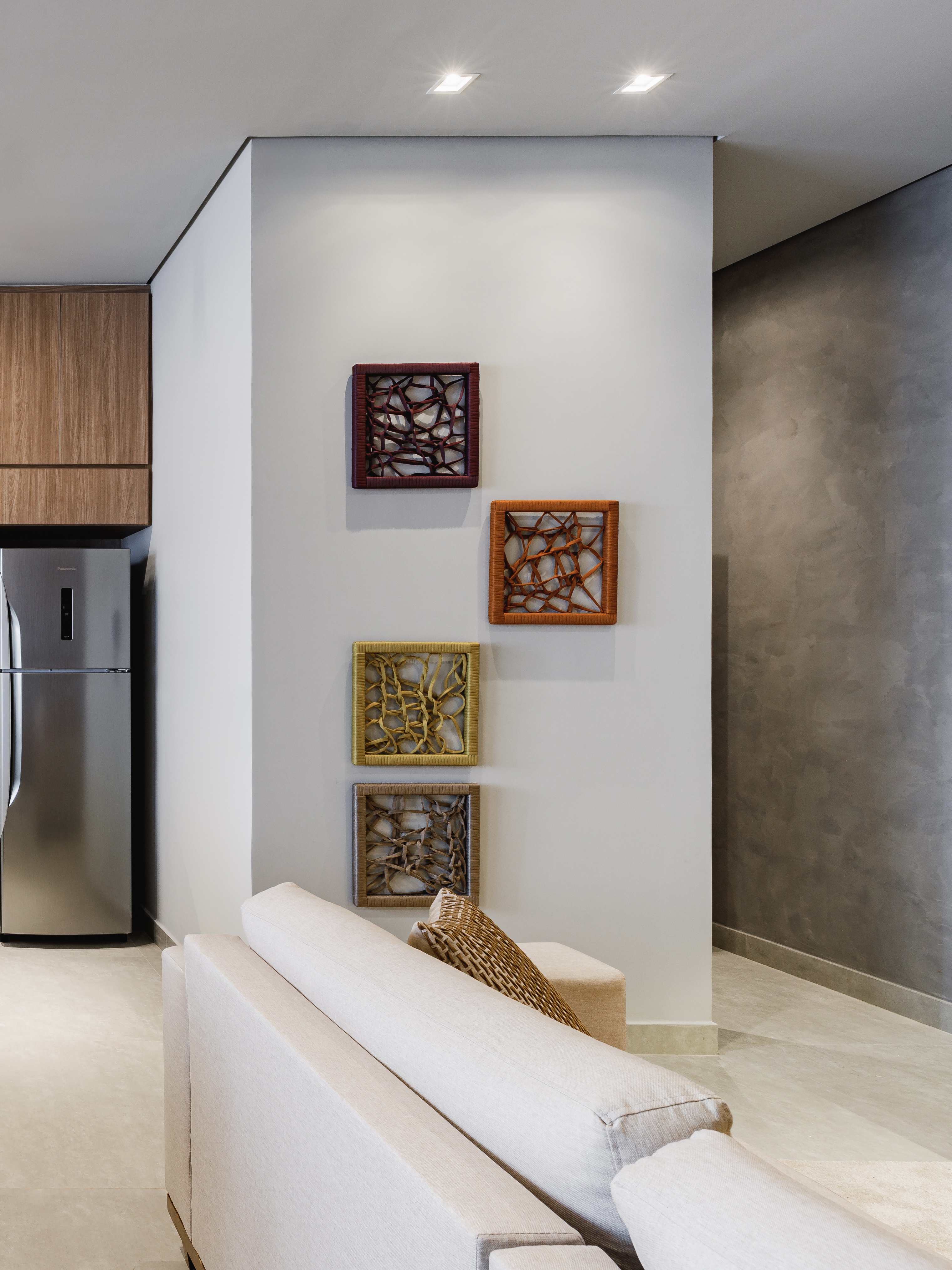 Instalação da Coleção Verão em ambiente contemporâneo